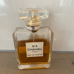 Chanel No 5